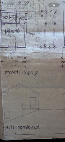 Eladó családi ház, Pécsett 23.9 M Ft, 2 szobás