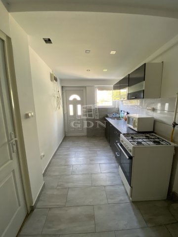 Eladó családi ház, Budapesten, XVI. kerületben 59.5 M Ft