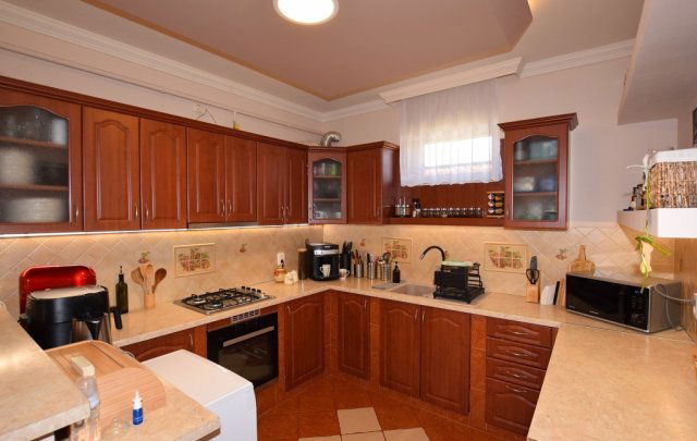 Eladó családi ház, Mikepércsen 116 M Ft, 2+2 szobás