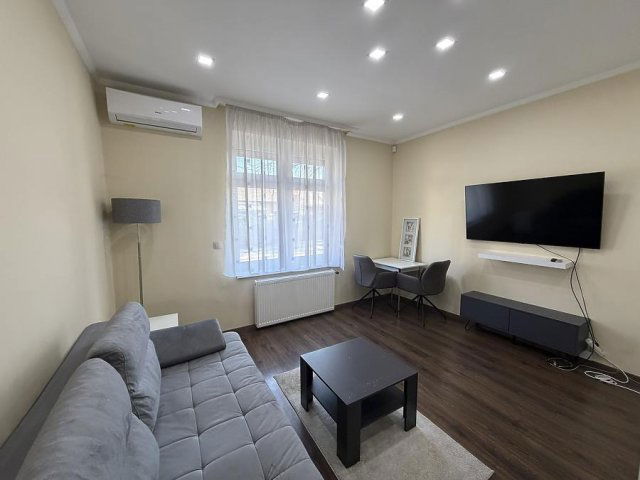 Eladó téglalakás, Budapesten, IV. kerületben, Tomori utcában