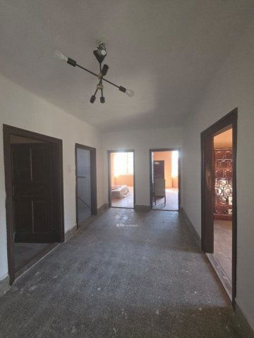 Eladó családi ház, Kispiriten 26.9 M Ft, 4 szobás