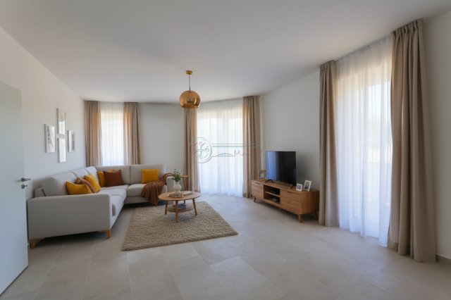 Eladó téglalakás, Szegeden 89.6 M Ft, 3 szobás