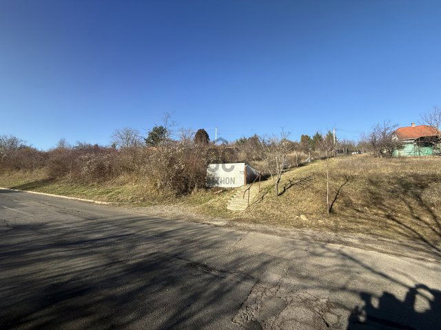 Eladó telek, Pécsett 12.9 M Ft / költözzbe.hu