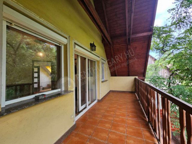 Eladó családi ház, Ürömön, Diófa utcában 144.99 M Ft