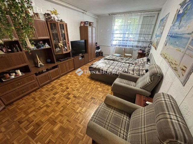 Eladó téglalakás, Tatabányán, Réti utcában 47.5 M Ft