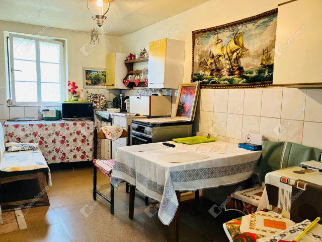 Eladó családi ház, Magyarlakon 49.9 M Ft, 4 szobás