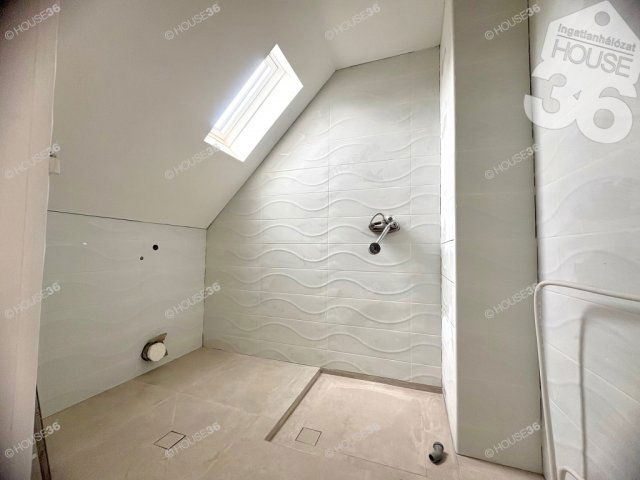 Eladó családi ház, Kecskeméten 89 M Ft, 6 szobás