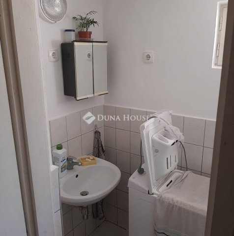 Eladó családi ház, Erdőkertesen 48 M Ft, 3 szobás