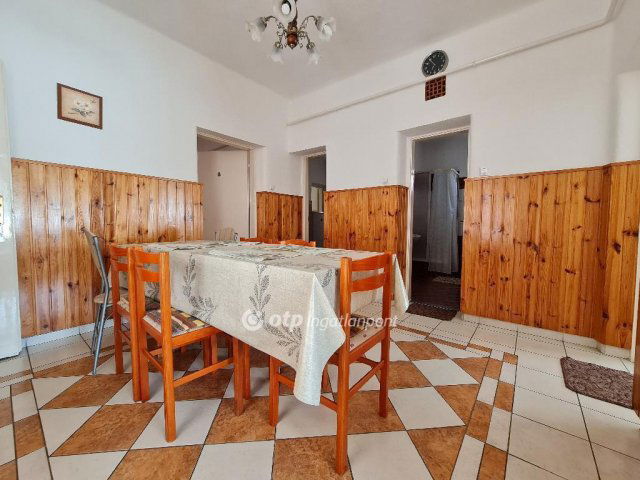 Eladó családi ház, Hajdúszoboszlón 74.9 M Ft, 4 szobás