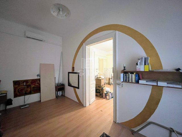 Eladó téglalakás, Budapesten, VIII. kerületben 120 M Ft