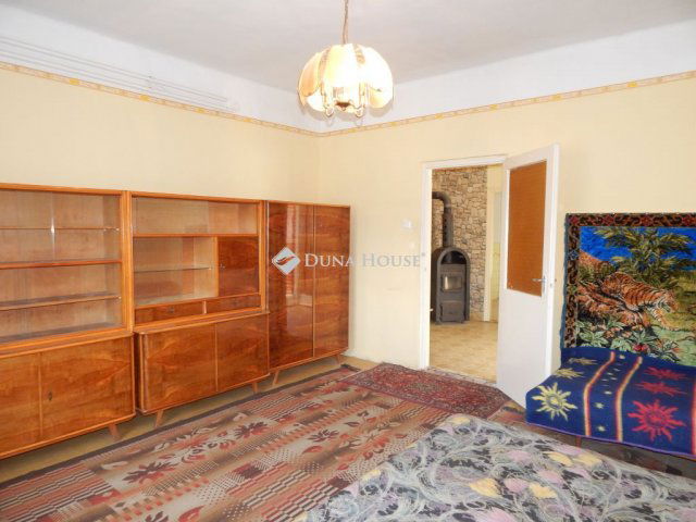 Eladó családi ház, Dégen 37.9 M Ft, 3 szobás