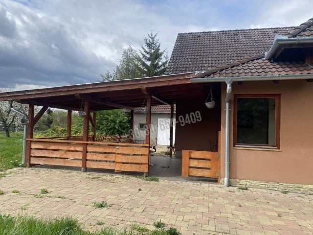 Eladó családi ház, Váchartyánon 89.9 M Ft, 6 szobás