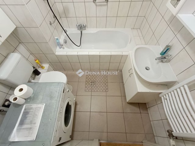 Kiadó téglalakás, albérlet, Kecskeméten 130 E Ft / hó