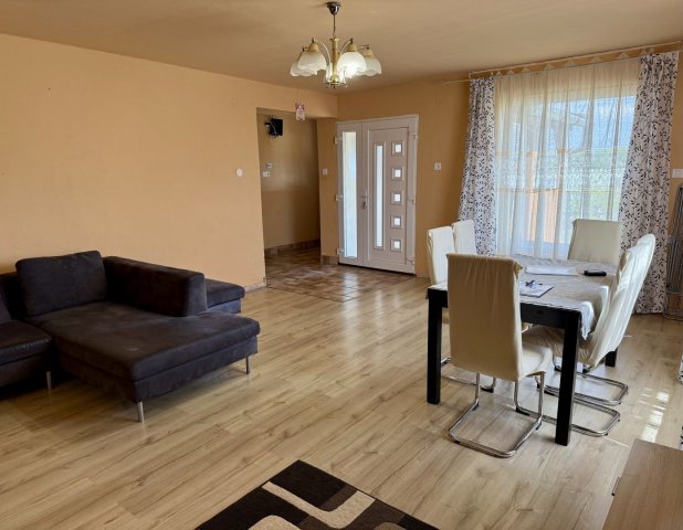 Eladó családi ház, Geszteréden 27.99 M Ft, 3 szobás