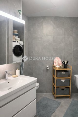 Eladó téglalakás, Szegeden 145 M Ft, 4 szobás