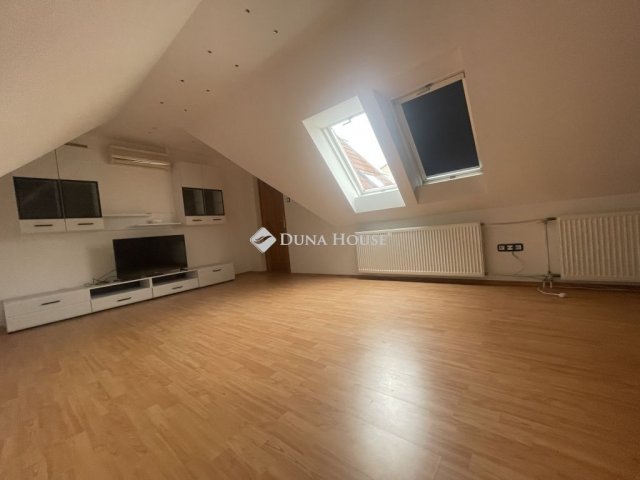 Eladó családi ház, Kecskeméten 115 M Ft, 6 szobás