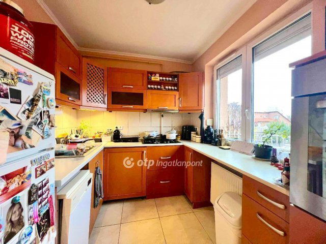 Eladó téglalakás, Budapesten, XIV. kerületben 120 M Ft, 3 szobás