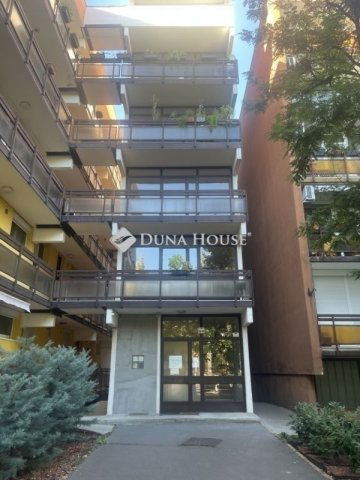 Eladó panellakás, Budapesten, XX. kerületben 67.5 M Ft, 3 szobás