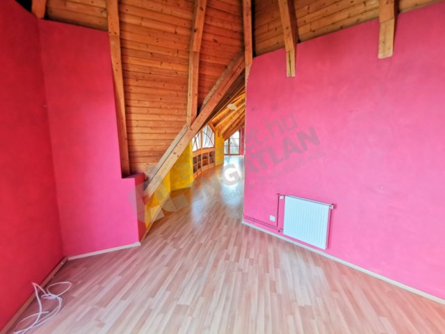 Kiadó családi ház, albérlet, II. kerületben, Brassó utcában