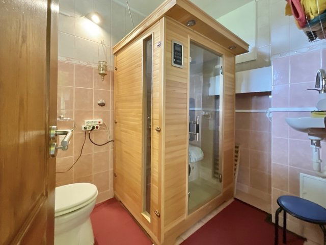Eladó családi ház, Táton 25 M Ft, 3 szobás