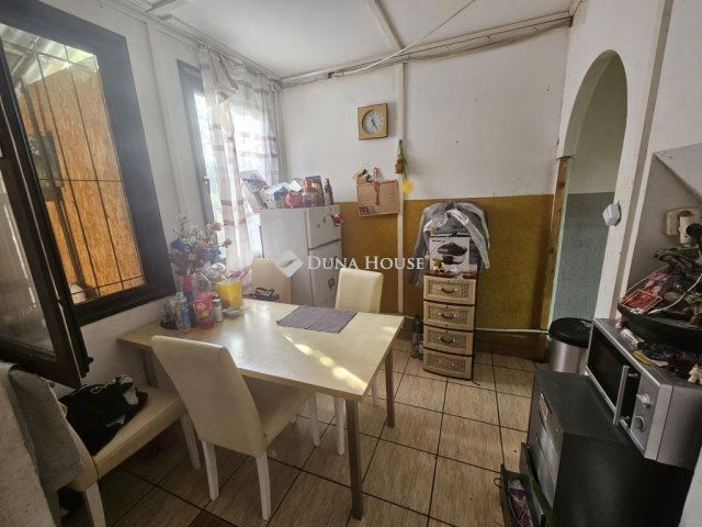 Eladó családi ház, Délegyházán 40 M Ft, 3 szobás