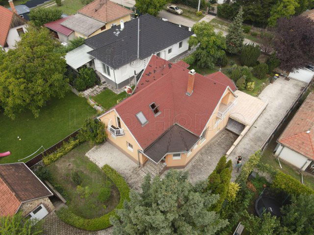 Eladó családi ház, Gödön 134 M Ft, 6 szobás