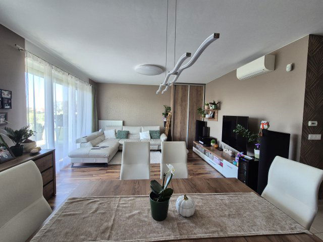 Eladó téglalakás, Kecskeméten 75.9 M Ft, 3 szobás