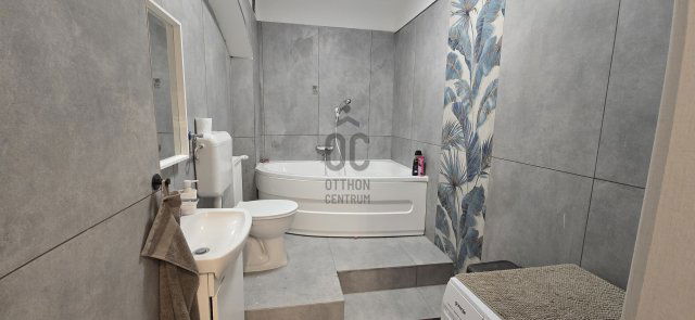 Eladó téglalakás, Budapesten, XIV. kerületben 71.9 M Ft