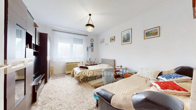 Eladó családi ház, Csengerben 42.8 M Ft, 5 szobás