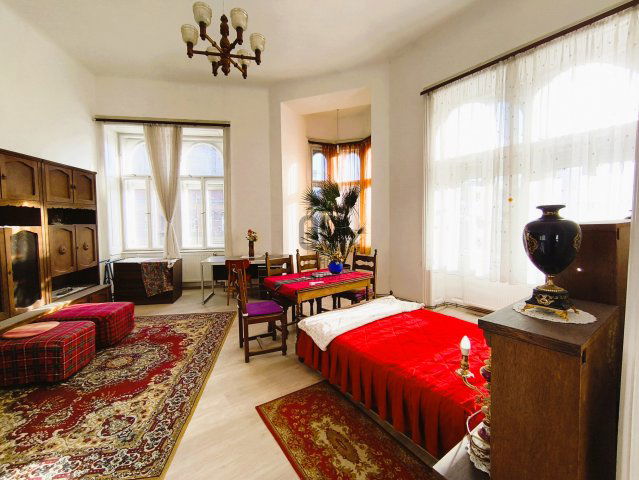 Eladó téglalakás, Budapesten, VIII. kerületben, Baross utcában