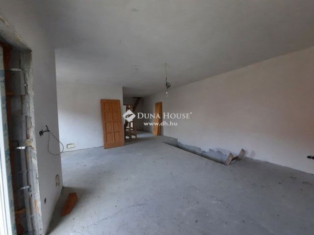 Eladó ikerház, Budapesten, X. kerületben 78 M Ft, 5 szobás