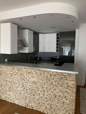Kiadó téglalakás, albérlet, Pécsett 270 E Ft / hó, 3 szobás