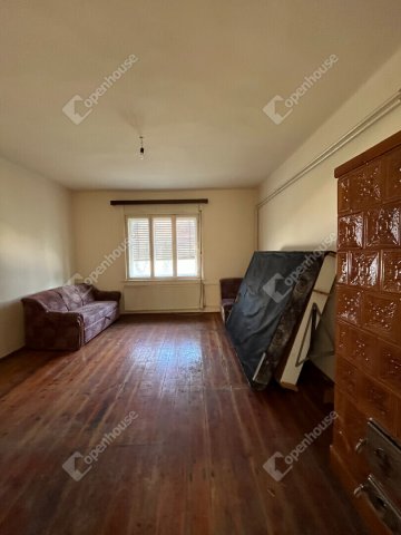 Eladó családi ház, Hegykőn 73.9 M Ft, 3 szobás