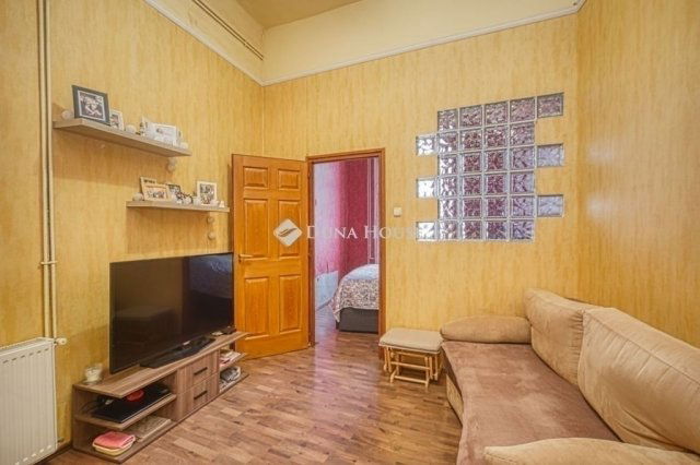 Eladó téglalakás, Budapesten, VIII. kerületben 75.9 M Ft