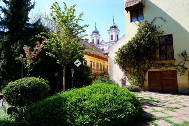 Eladó téglalakás, Székesfehérvárott 53 M Ft, 1 szobás