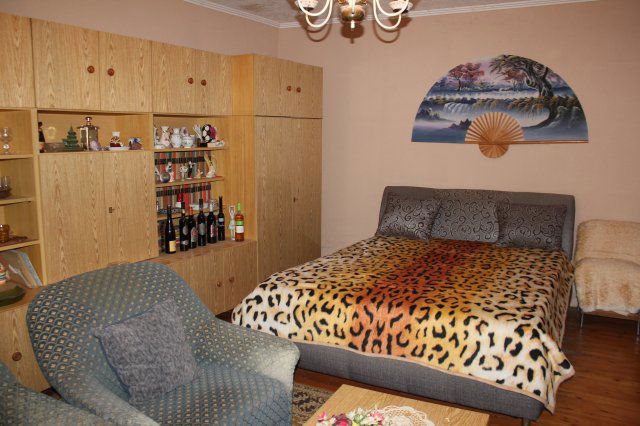 Eladó családi ház, Kapuváron 20.9 M Ft, 1+1 szobás