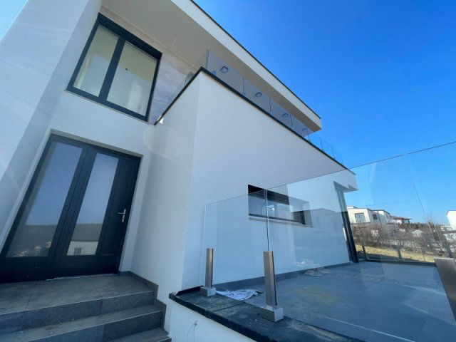 Eladó családi ház, Budapesten, III. kerületben 415 M Ft