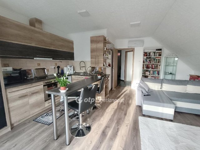 Eladó téglalakás, Szigethalmon 54.9 M Ft, 2 szobás