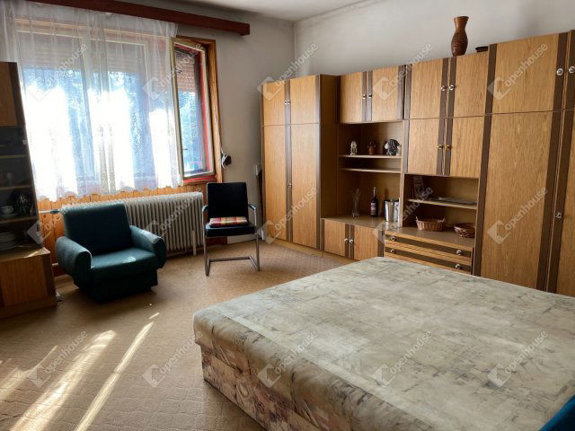 Eladó családi ház, Fertődön 46 M Ft, 3 szobás