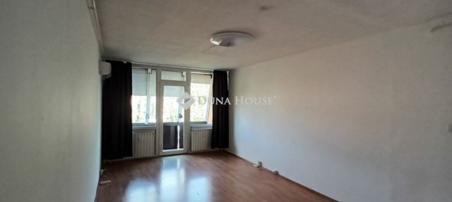 Eladó panellakás, Kecskeméten 45.99 M Ft, 2 szobás
