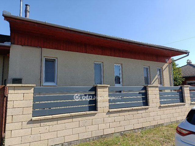 Eladó ikerház, Dunavarsányban 79 M Ft, 2+2 szobás
