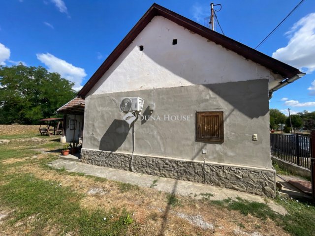 Eladó családi ház, Káván 31.99 M Ft, 2 szobás