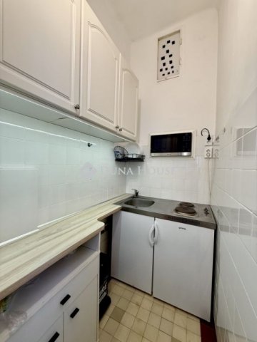 Eladó téglalakás, Budapesten, V. kerületben 84.9 M Ft, 2 szobás