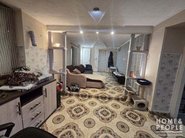 Eladó családi ház, Kiszomboron 32.9 M Ft, 2+2 szobás