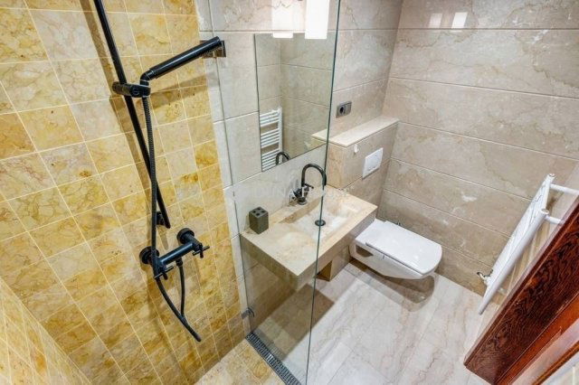 Eladó családi ház, Dabason 249 M Ft, 8 szobás