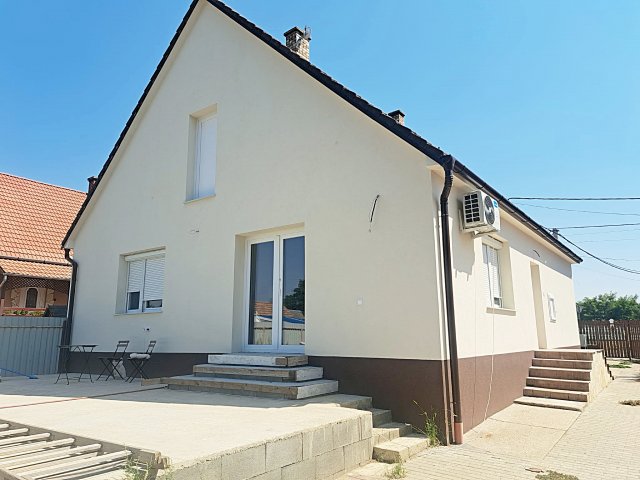 Eladó családi ház, Újfehértón 67 M Ft, 2+1 szobás