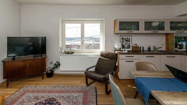 Eladó családi ház, Tihanyban 333 M Ft, 8+2 szobás