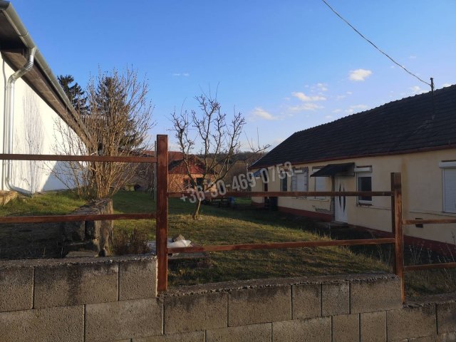 Eladó családi ház, Cserháthalápon 12.9 M Ft, 5 szobás