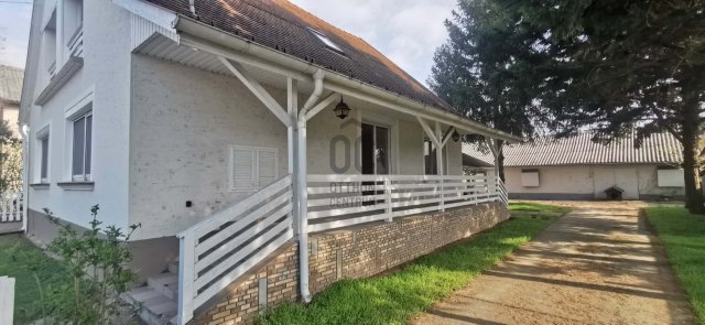 Eladó családi ház, Kerekegyházán 84.99 M Ft, 5 szobás