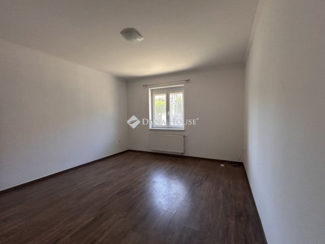 Kiadó családi ház, albérlet, Zalaegerszegen, Bem József utcában